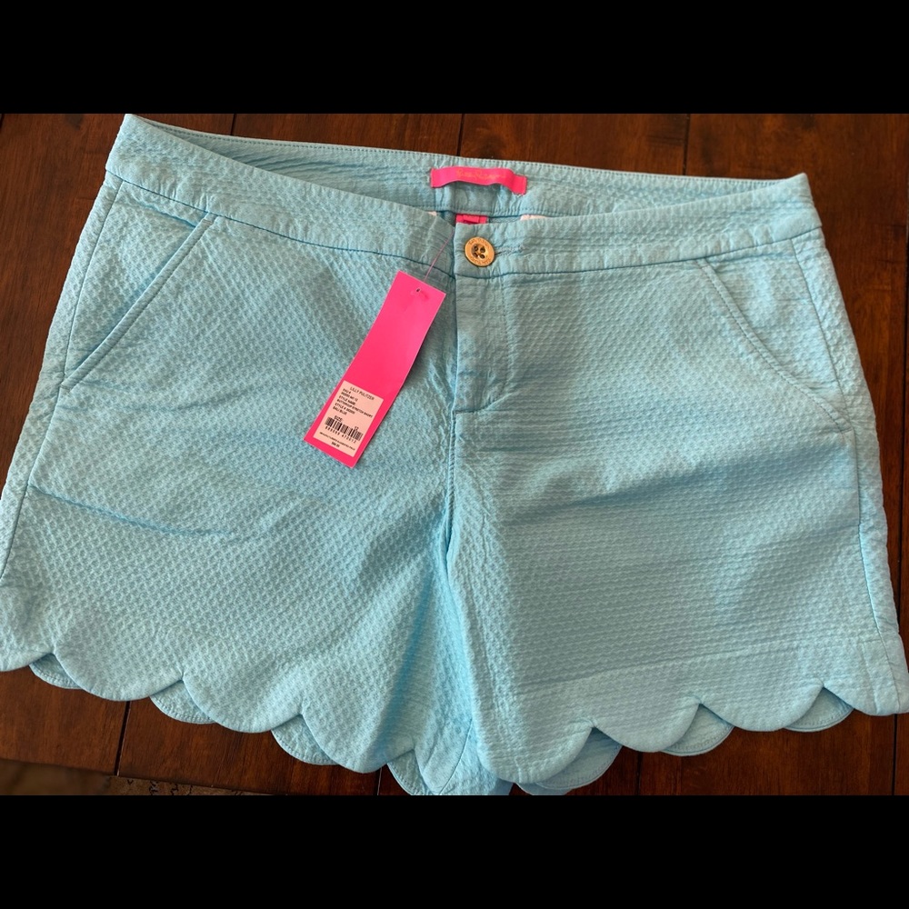 NWT Lilly Pulitzer stretch buttercup shorts “Bali blue”